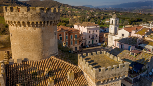 Panoramica di Fiano Romano con castello e chiesa